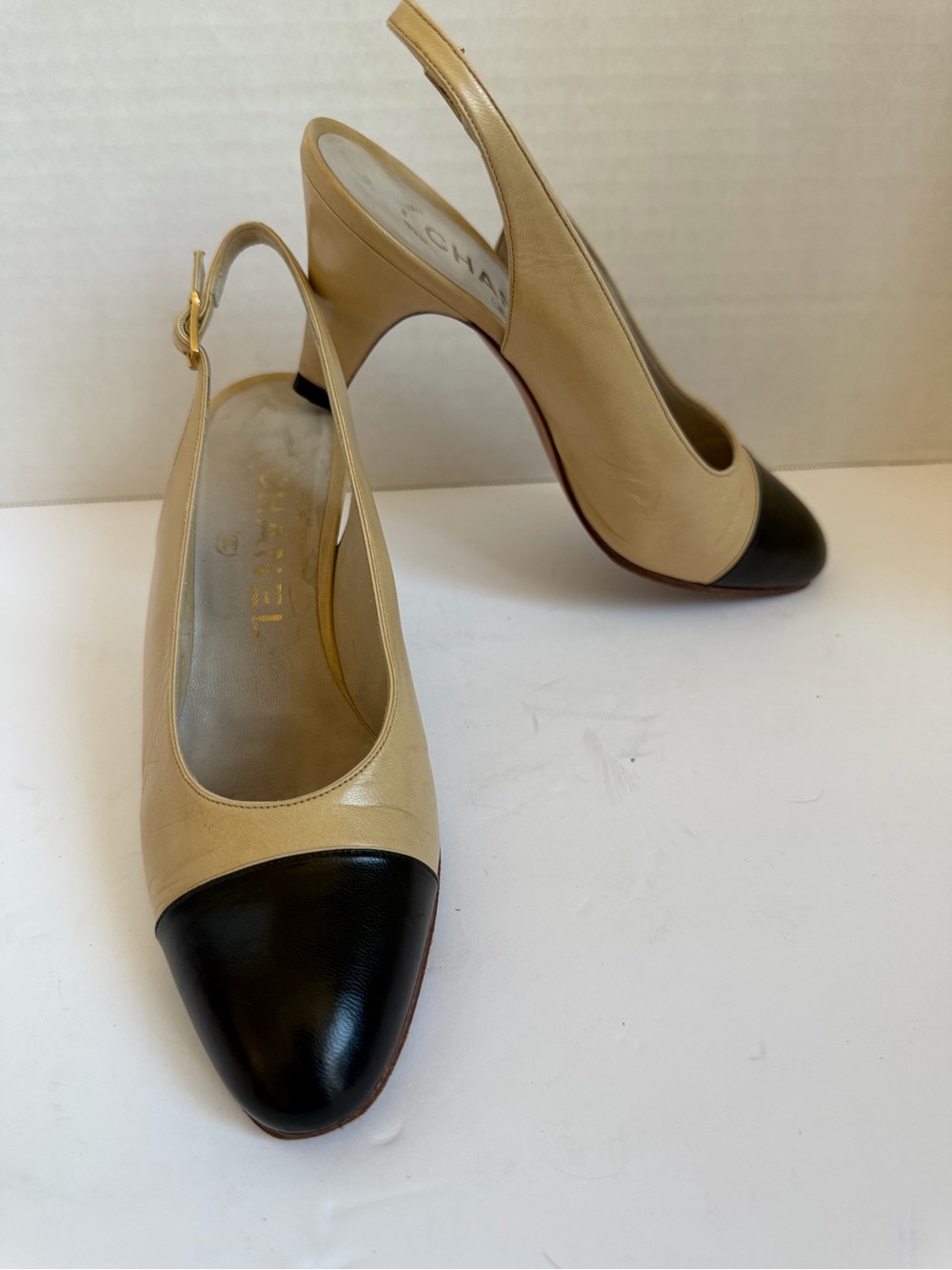 CHANEL Two-Tone Slingback Pumps in Beige and Black